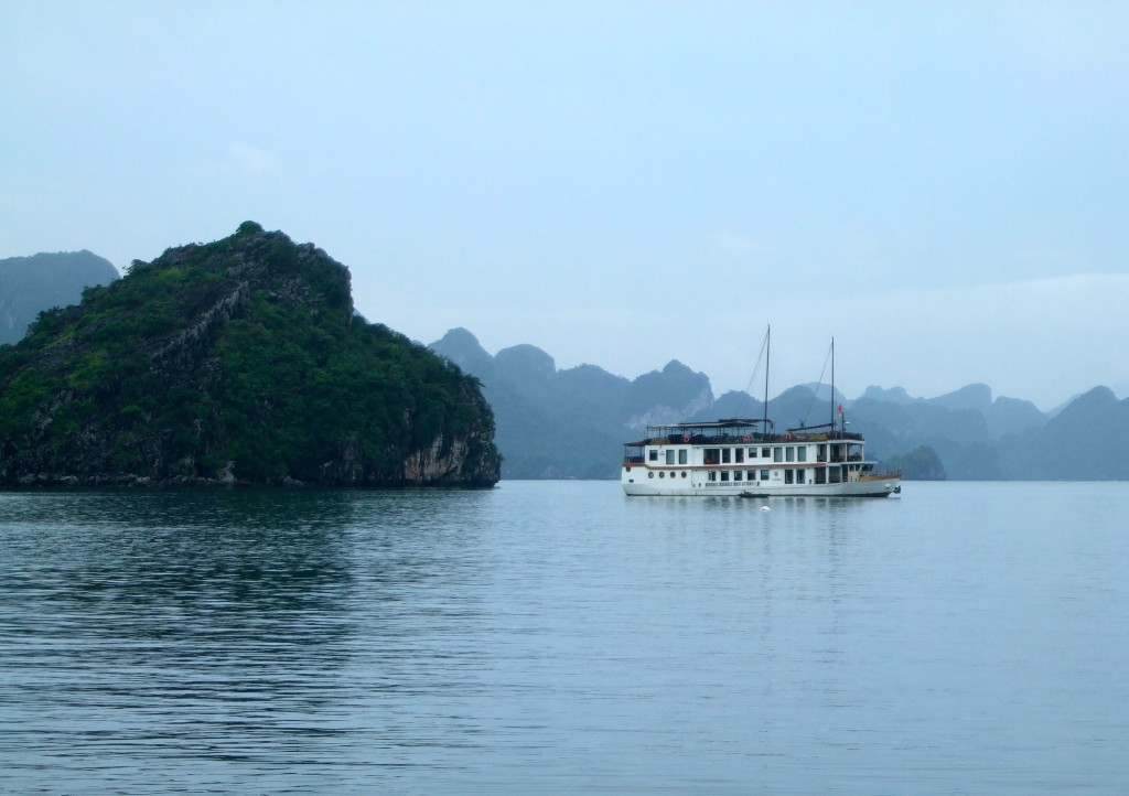 HaLong2